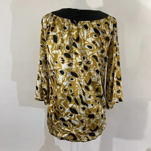 Gold BCBG Maxazria Blouse Womens Medium Black Neckline Silky Office Party Work - Picture 6 of 7